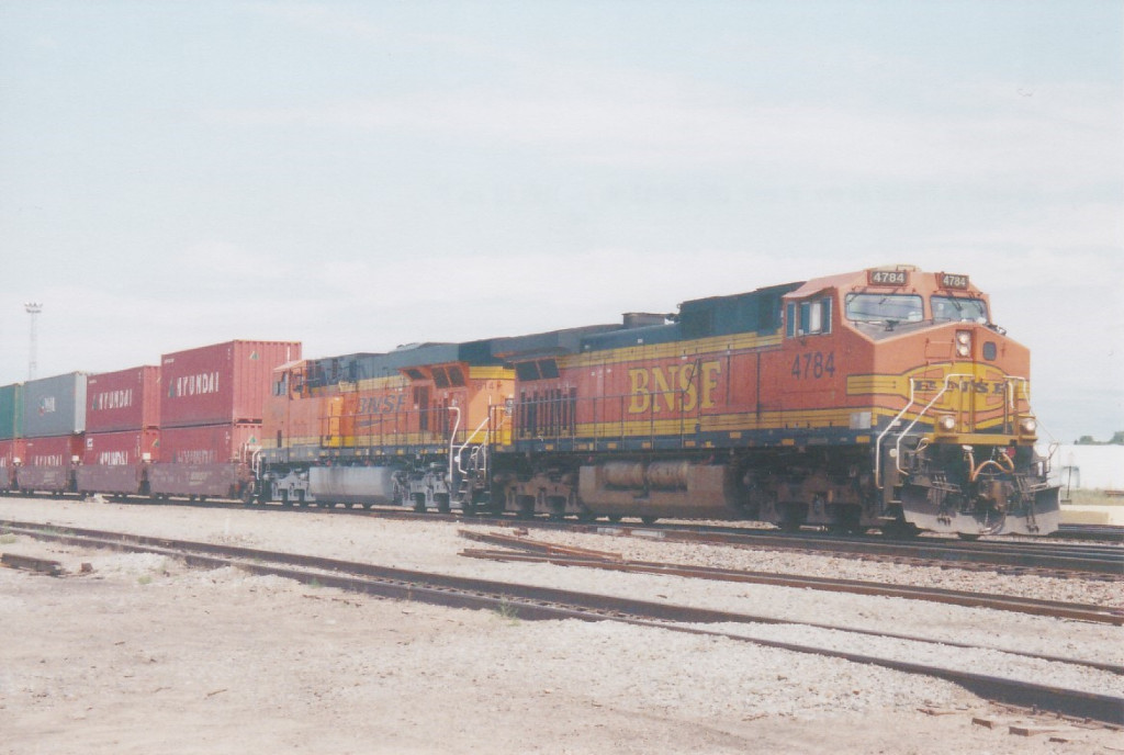 BNSF 4784 East